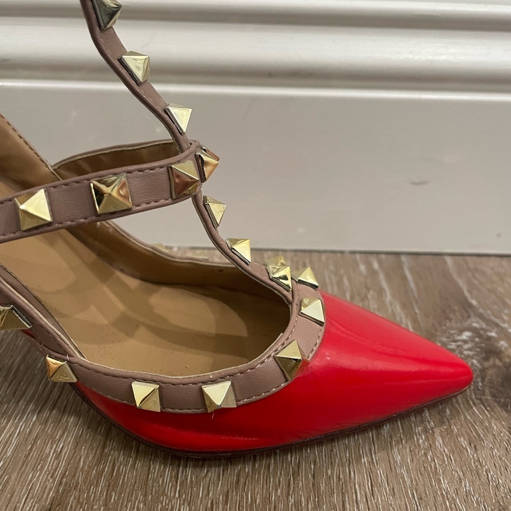 Valentino Garavani Red Patent and Nude Rockstud T-Strap Pumps - Picture 9 of 16